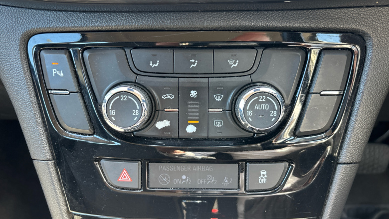 Vauxhall Mokka X 1.4T Design Nav 5dr Auto Petrol Hatchback